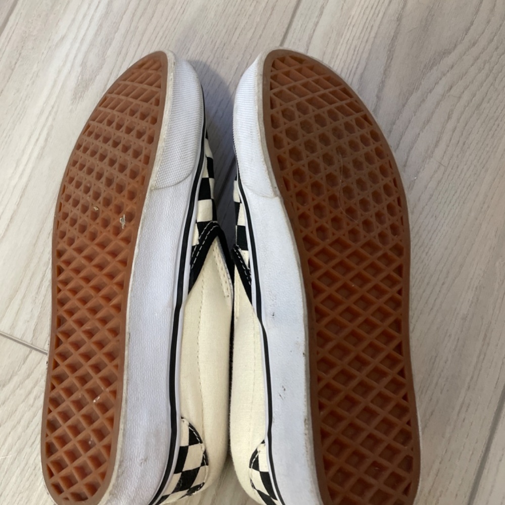 Vans - Picture 4 of 4